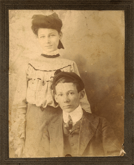 Matta M Bunyard and Charles Mec Vandyke courting in 1904